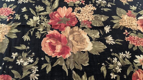 Vintage Elaine Gold Floral Wool Scarf Made in Ita… - image 6