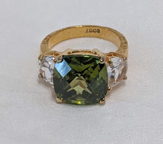 EDCO Cocktail Peridot Color Cubic Zirconia Three Stone Ring Size 7