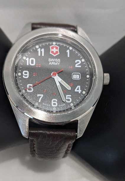 Victorinox swiss army shop watch leather band