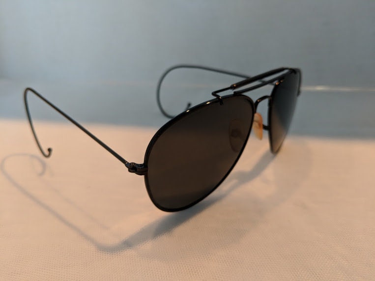 Black / Vintage Large Aviator Sunglasses With Cable Ear Pieces. Black ...
