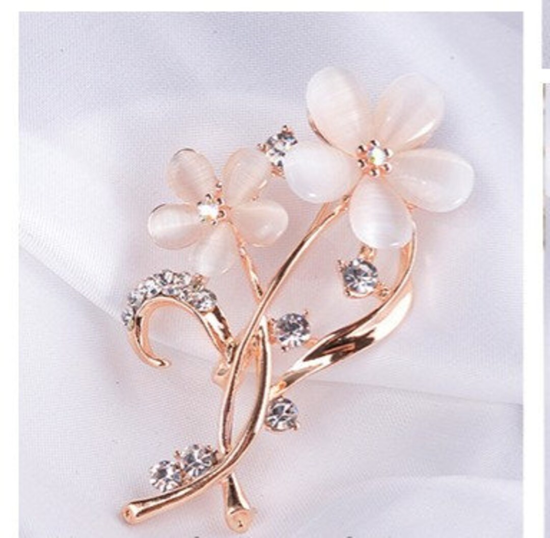 Fashionable Flower Brooch Pin Garment Accessories Birthday 