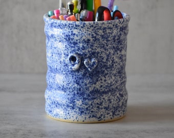 Blue and White Speckled Ceramic Utensil Holder, Stoneware Utensil Crock for Chefs, Ninth Anniversary Pottery Gift for Kitchen