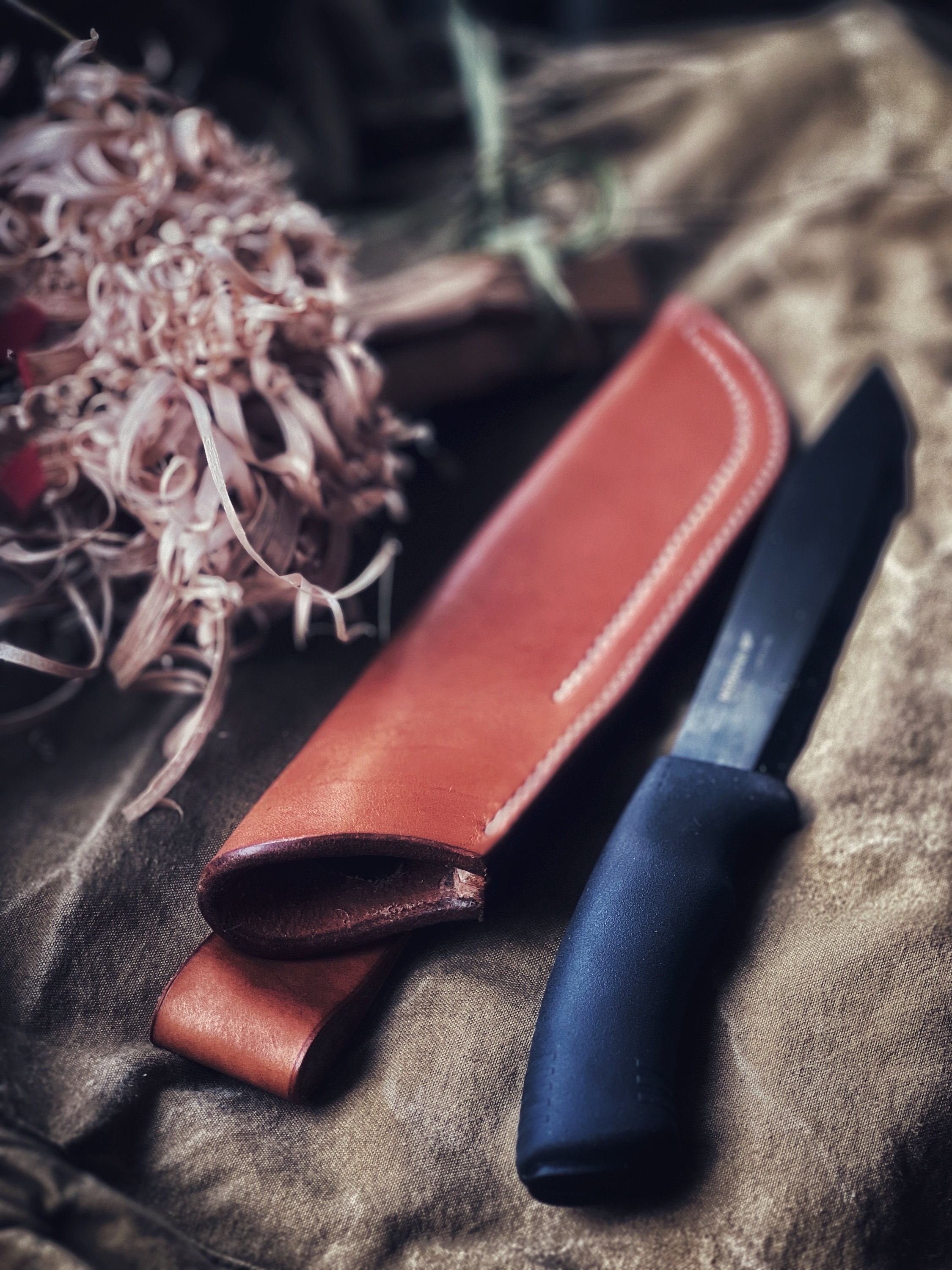 BushGear LeatherWorks - Mora Garberg custom leather sheath with dangler and  firesteel loop. #mora #morakniv #moraknives #moraknife #moraofsweden  #moragarberg #morakansbol #bushcraft #survival #bushcraftknife #knifesheath  #bushcraftgear #knifeporn