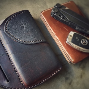 Premium Handgefertigter Gürtelholster aus Leder für iPhone - M18