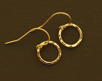 Orecchini circolari minimalisti in oro 14K o argento sterling - Orecchini semplici per tutti i giorni