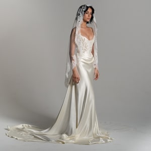 MAX | Pre-order Custom Bridal Cream Pearl Satin Corset Mini MAX | Pre-order Custom Bridal Cream Pearl Satin Corset Mini
