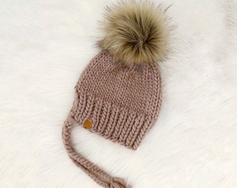 Chunky Knit Teen/Adult Merino wool Hat || 100% Merino Wool, soft || Classic Bonnet Style fit || Faux Fur PomPom || Taupe with Brown Pom