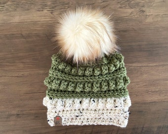 Chunky Crochet Hat || Teen/ Adult size, soft || Classic Beanie fit with Slouch look  || Faux Fur PomPom || Green, Beige Tweed || Bobble hat