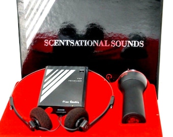 Conjunto vintage Pierre Cardin com rádio FM, fones de ouvido e perfume masculino Musk.