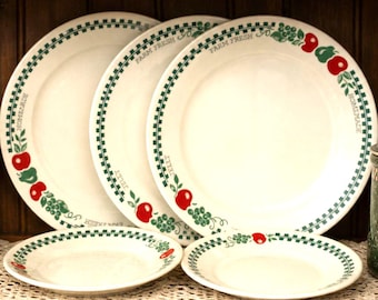 3 dinerborden en 2 saladeborden Lot Corelle Farm Fresh Apple Green Check Orchard