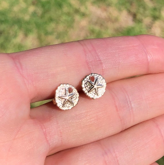 Sand dollar earrings, gold filled sea star earrings, ocean earrings, beach jewelry, 14k gold filled earrings, summer earrings, boho studs