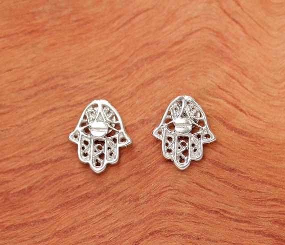 Hamsa earrings stud silver - silver hamsa earrings - sterling silver hamsa stud earrings - hand earrings - hunnukah jewelry