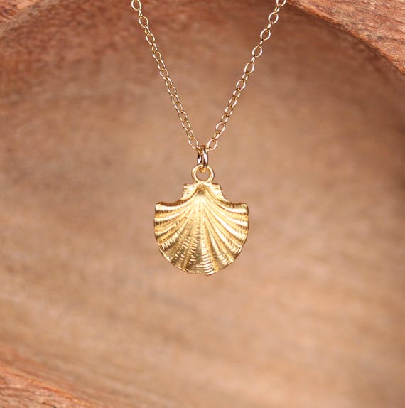 Gold shell necklace, scallop necklace, silver sea shell necklace, beach jewelry, golden sea shell pendant, 14k gold filled necklace