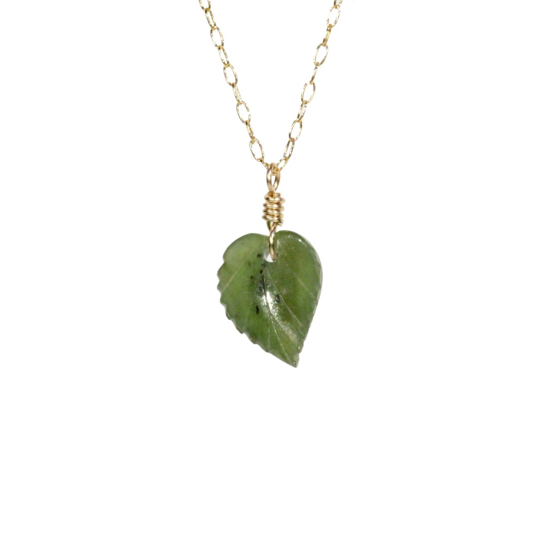 新品Eaphi LEAF NECKLACE Leaf Necklace, Green Jade Carved Nature Pendant, 14k Gold Filled