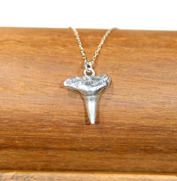 Silver shark tooth necklace, shark tooth pendant, surfer necklace, mens necklace, Hawaii necklace, summer jewelry, beach necklace
