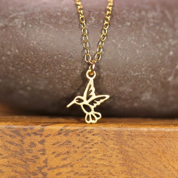 Dainty hummingbird cheap necklace