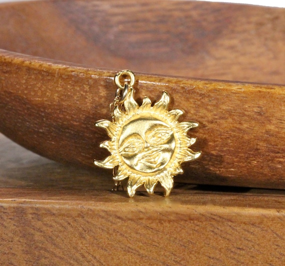 Details about   14K Gold Charm Sun Smiling Sunshine Pendant Jewelry