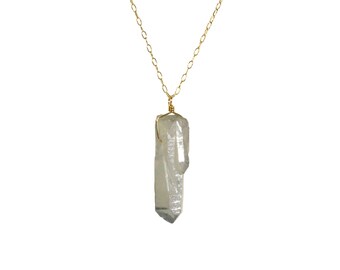 Collar de cuarzo cristalino: colgante Aqua Aura, cadena chapada en oro de 14k