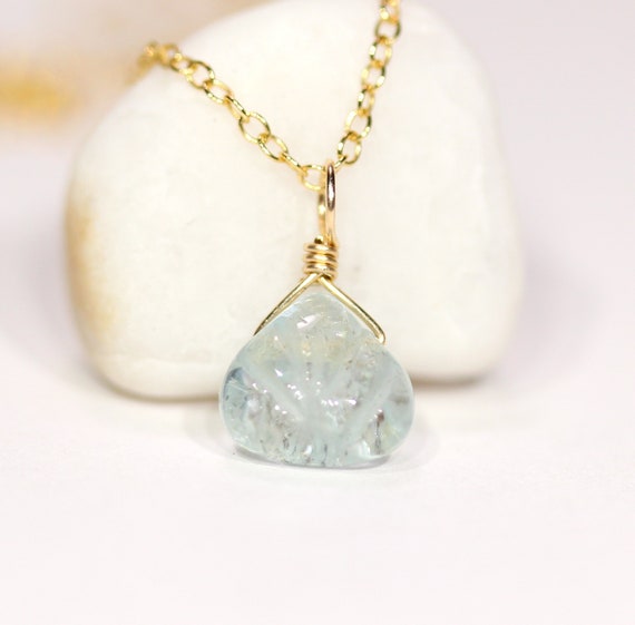 3月誕生石ネックレス aquamarine necklace Amazon.com: 925 Sterling Silver Aquamarine Necklace Oval