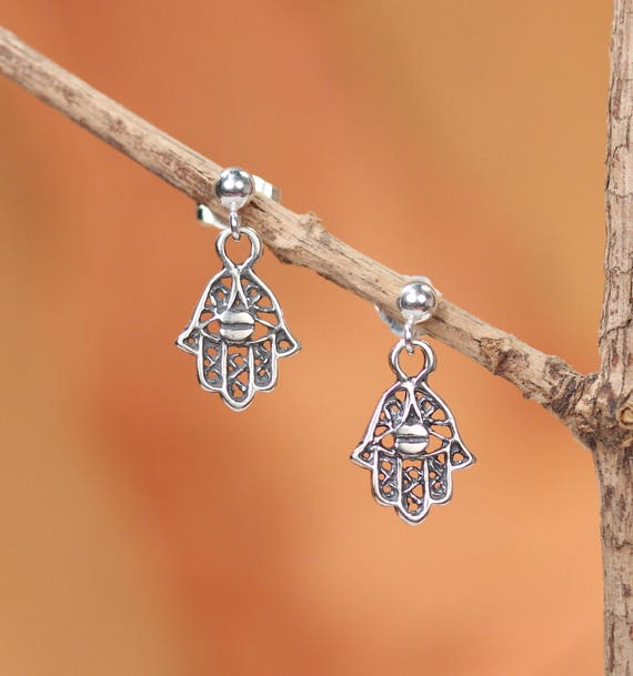 Silver hamsa earrings, hamsa earrings studs in silver, silver hamsa earrings, hand of god, energy protection, good energy earrings