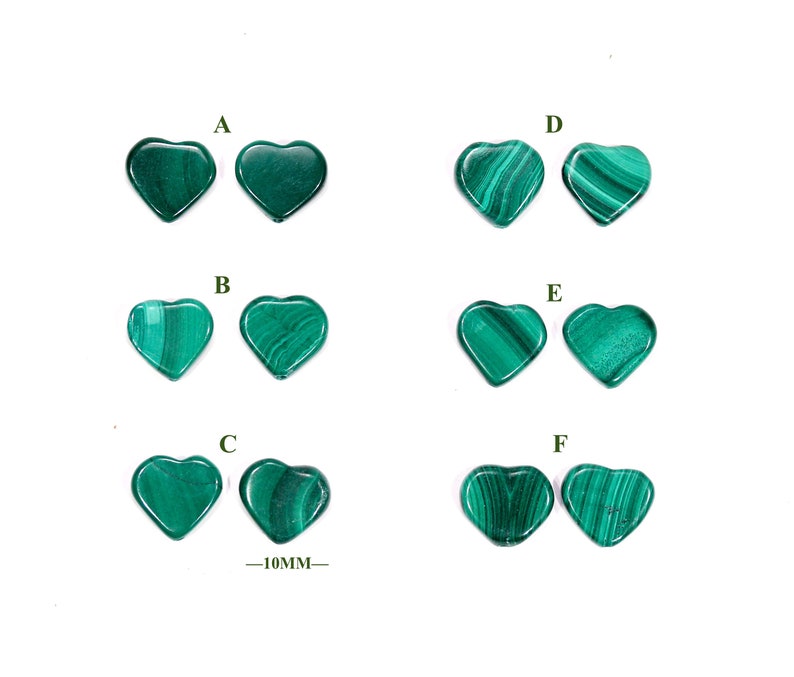 Peut inclure: Douze pierres en forme de c&oelig;ur en malachite verte, chacune mesurant environ 10 mm. Les pierres sont dispos&eacute;es en six paires, &eacute;tiquet&eacute;es de A &agrave; F.