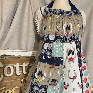 Vintage style fully reversible Organic Cotton Horse apron