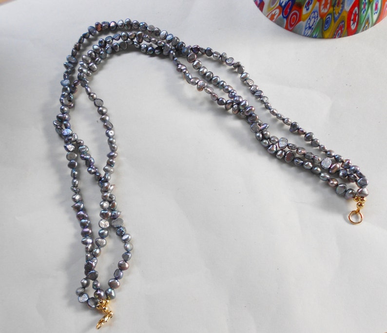 Vintage pebble necklace finished in abalone 3 strands of twisted tiny iridescent rocks
