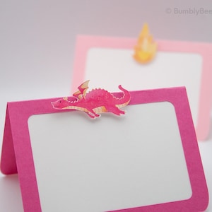 Drachen-Tischkarte | Drache Geburtstag | Pink Dragon Party | Drachen Geschenk | Geburtstagsdeko Drachenschuppe | Mythischer Drache Birthday (Rosa)