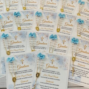 Cartes de faveur de baptême avec chapelets, Faveurs de baptême, Cartes de baptême avec chapelets, Cartes de chapelet, Faveurs de chapelet, Souvenirs de baptême