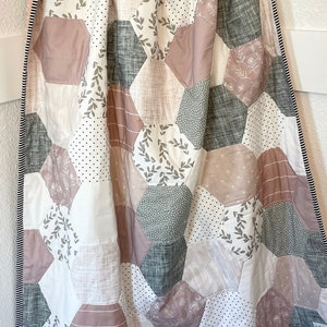 Floral Hexagon Baby Quilt: Soft Mauve & Taupe Cotton