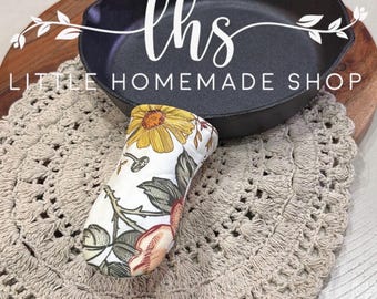 Handmade Cast Iron Handle Cover: Quilted Cotton Handle Holder