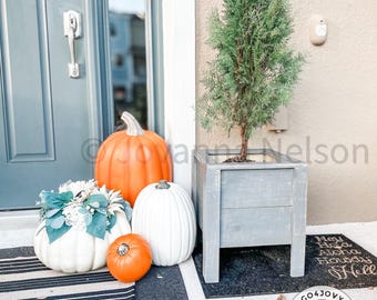 Handcrafted Pine Planter Box: Rustic Patio & Garden Decor