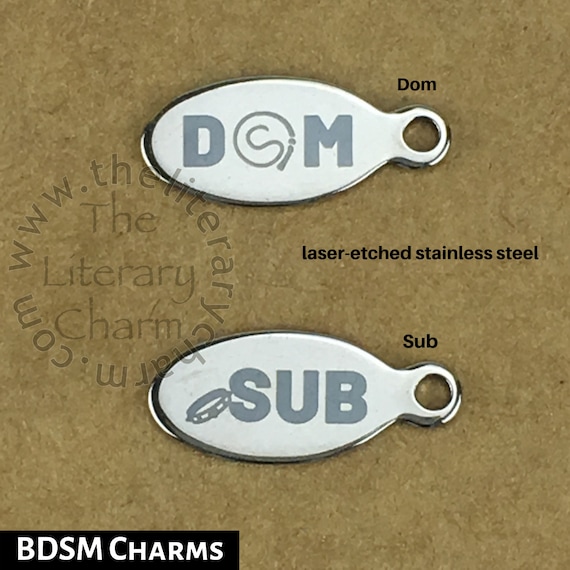 Porno tomosha qiling, ular menga klizma qilishdi Poyezdlarda porno suratlarda mushuk yaladi