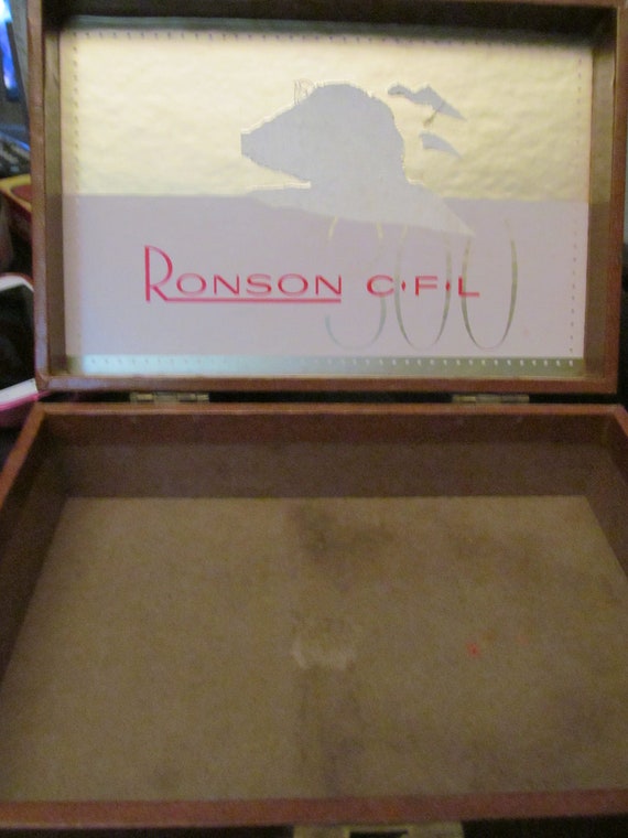 Items similar to Vintage Ronson CFL300 Electric Razor Case on Etsy