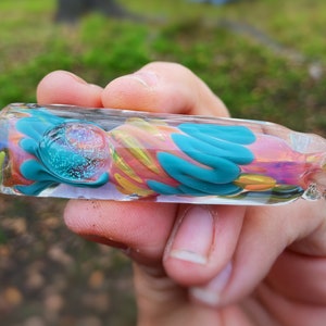 Aqua and pink color changing chillum
