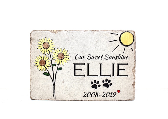 6x9 Sunflower Pet Memorial Stone. 6x9 CUSTOM Burial Marker. Tumbled Concrete Stone. Outdoor or Indoor Dog or Cat Memorial Stone. Pet Marker