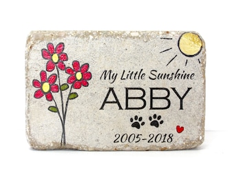 Personalized Pet Memorial Stone: Hand-Painted Concrete Burial Marker