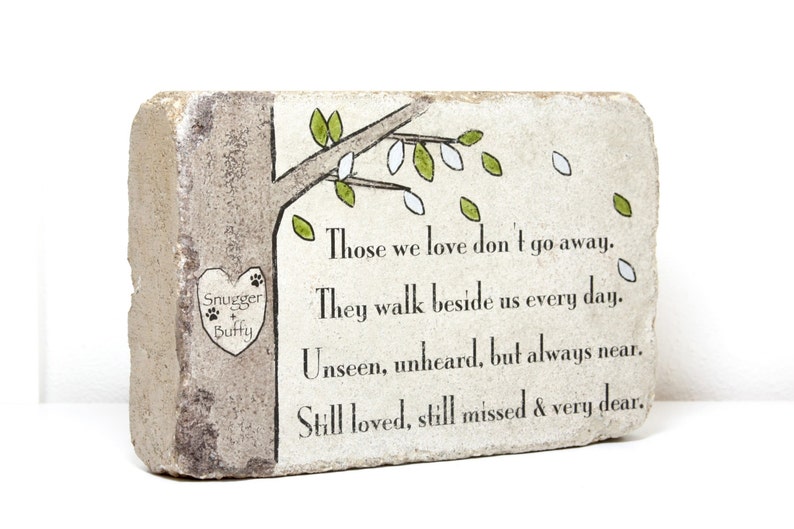 Pet Memorial Stone. Personalized Dog or Cat Memorial Gift. 6x9 Tumbled Concrete Paver. Remembrance Stone for Multiple Pets Indoor/ Outdoor image 3