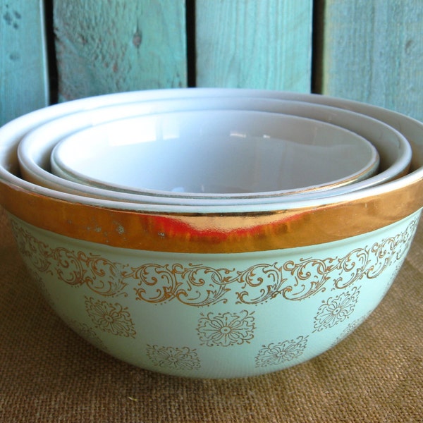 1950s Hall Nesting Bowls Vintage Hall China Mint Green Bowls Gold Rims Vintage Mixing Bowls Retro Kitchen Country Kitchen Cottage Kitchen