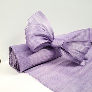 Tela de abacá de seda color lavanda/morado para confección de sombreros y sombrerería 1/2 metro (20 pulgadas).