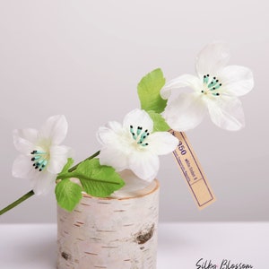 Vintage White Silk Flowers Millinery Clematis made in Germany for Millinery Hats, Fascinators, dress pins, hair clips, brooch, Boutonnieres