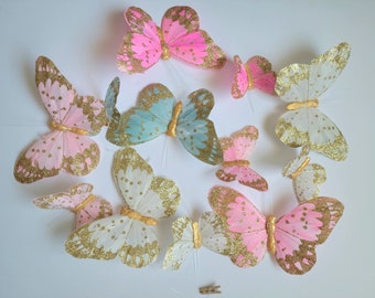 Cuerda pastel/guirnalda de mariposas de plumas doradas, decoraciones de boda, mariposas artificiales, cadena de mariposas, fiesta, decoración de pared