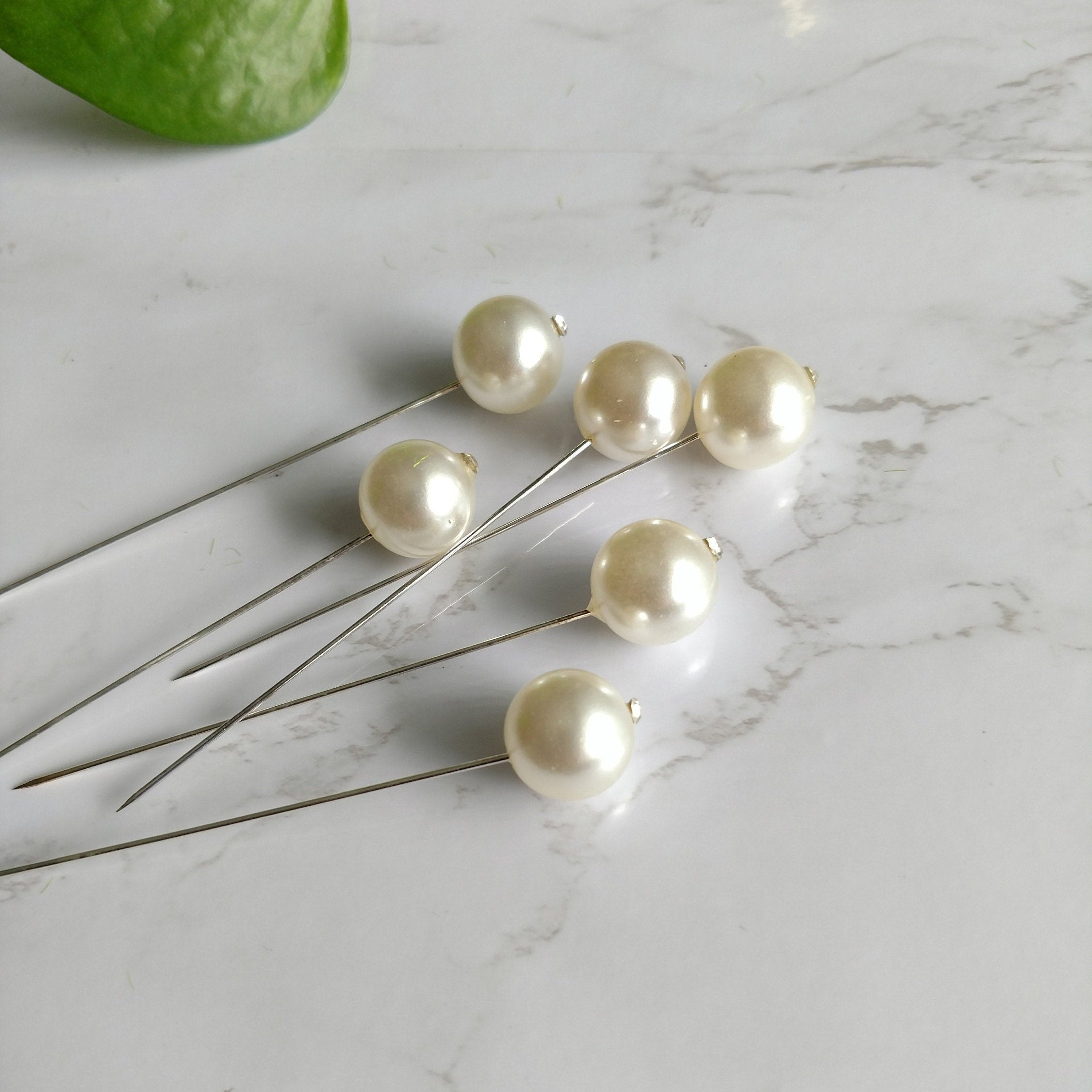 6 Pearls Flower Pin With Swarovski Crystal for Floral