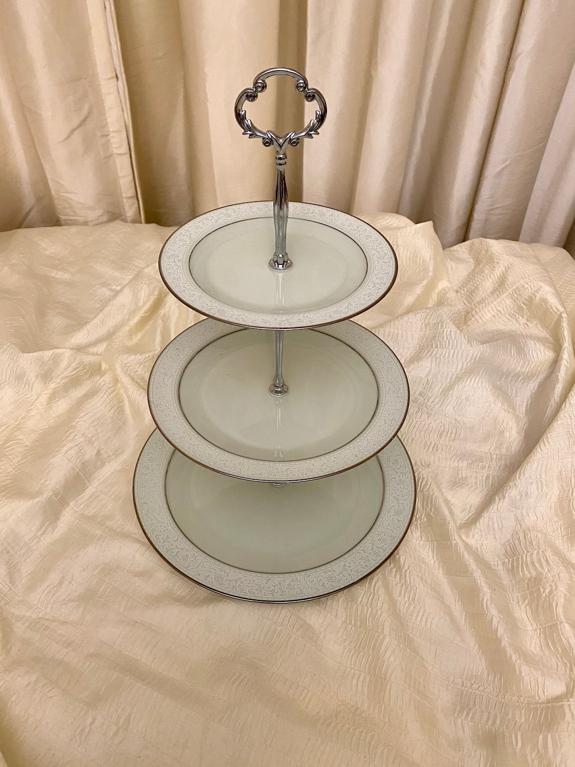 Vintage Wedding 3 Tiered Tray Tea Party Stand Tidbit Tray Etsy