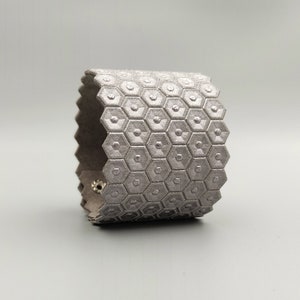 Breite Ledermanschette Silberne Ledermanschette Boho-Armband