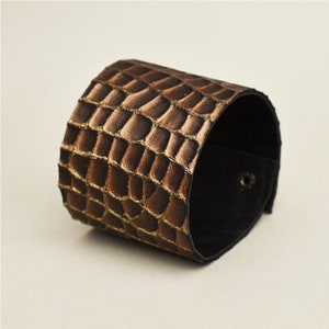 Wide cuff bracelet for women, Brown leather bracelet, Brown wrist cuff, Wide brown gold bracelet, Statement bracelet