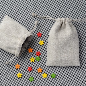 Pochette à cordon en lin beige uni avec doublure colorée Sac cadeau réutilisable durable sac de perles mala petit sac de rangement pochette en cristal