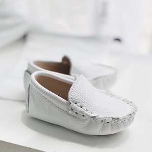 Genuine leather white baby christening baptism shoes loafers mocassins Oscar's from 0-6m to 2 years.