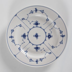 Royal Copenhagen Blue Fluted Plain Musselmalet Antique Porcelain Dinner Plate. Hand-painted in Copenhagen Denmark ca. 1870-90