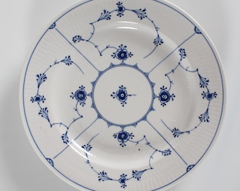 Royal Copenhagen Blue Fluted Plain Musselmalet Antique Porcelain Dinner Plate. Hand-painted in Copenhagen Denmark ca. 1870-90